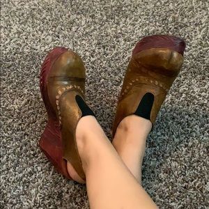 Callen cordero wedges